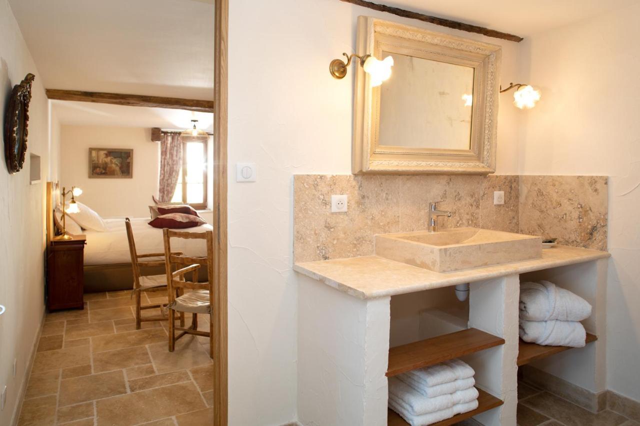L'Hote Antique - Maison D'Hote- 4 Suites Avec Cuisine Pichanges Bagian luar foto