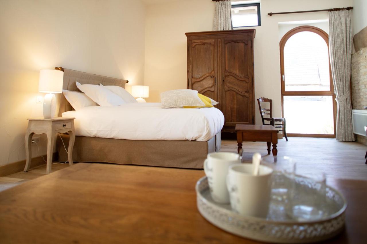 L'Hote Antique - Maison D'Hote- 4 Suites Avec Cuisine Pichanges Bagian luar foto