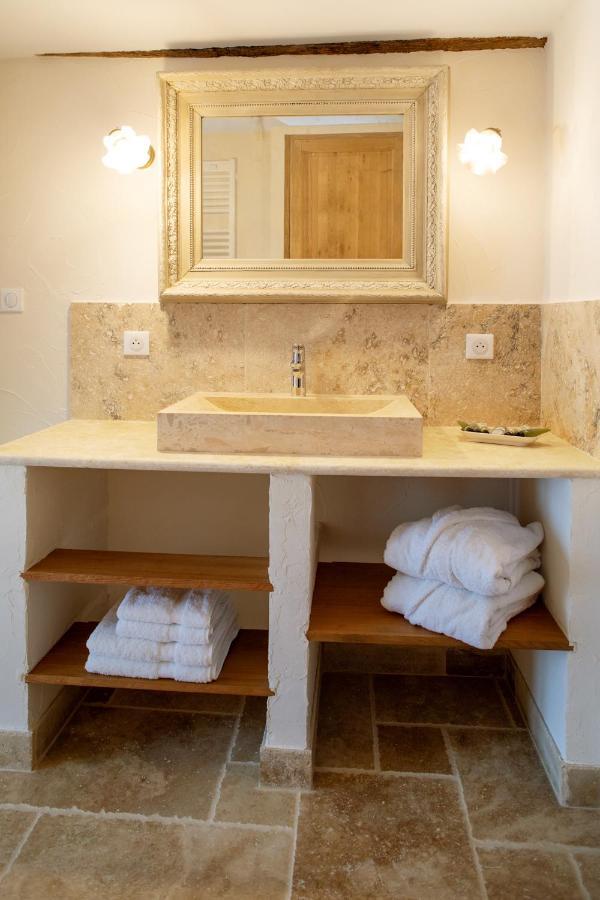 L'Hote Antique - Maison D'Hote- 4 Suites Avec Cuisine Pichanges Bagian luar foto