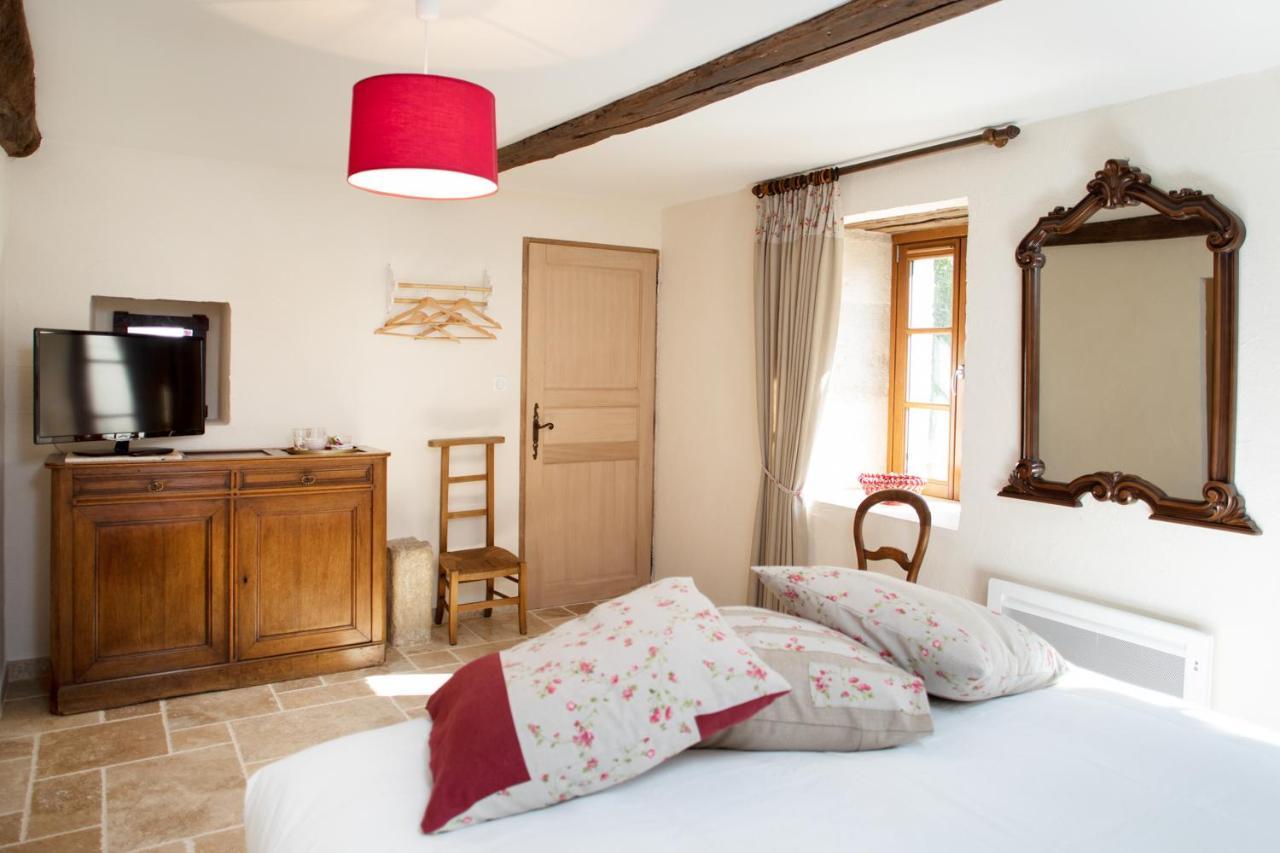 L'Hote Antique - Maison D'Hote- 4 Suites Avec Cuisine Pichanges Bagian luar foto