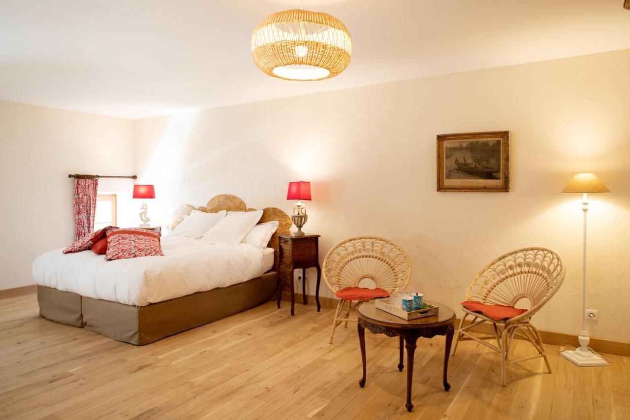 L'Hote Antique - Maison D'Hote- 4 Suites Avec Cuisine Pichanges Bagian luar foto